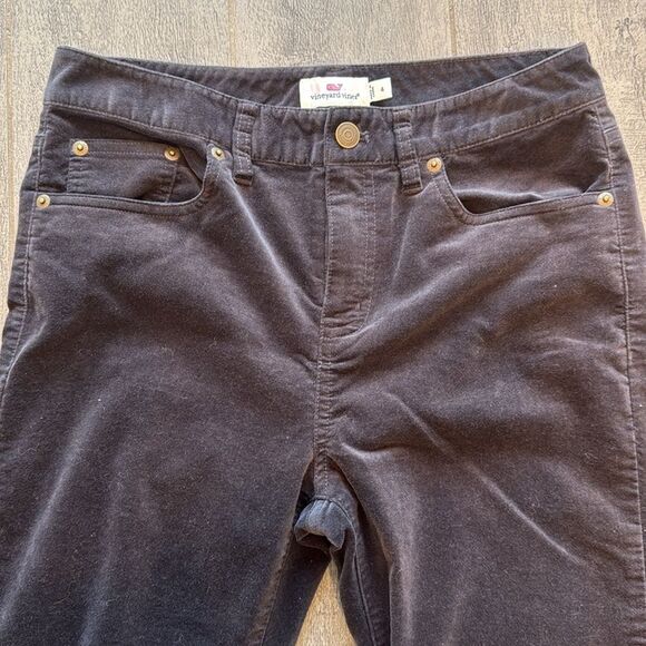 Women’s Vineyard Vines Dark Gray Velour Pants (Sz. 4) preloved great condition - Picture 3 of 7
